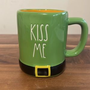 Rae Dunn St. Patrick's Day Mug "Kiss Me" belt edged bottom